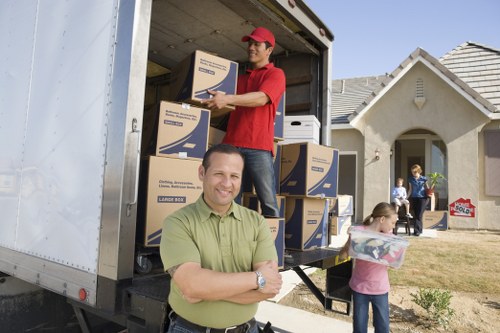 Professional North Harrow man with van service for local relocations